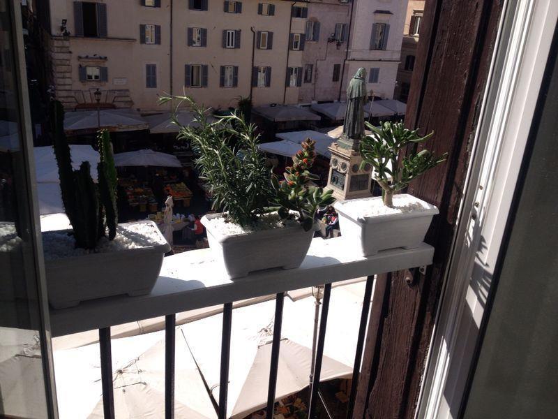 Апартаменти Campo Dei Fiori Funny Flat Рим Номер фото